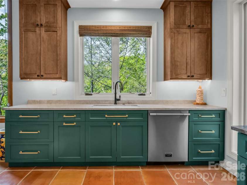 249 Boulder Run Drive, Lake Lure, NC 28746.  MLS# CAR4370165, YatesRealty ID 13688. 