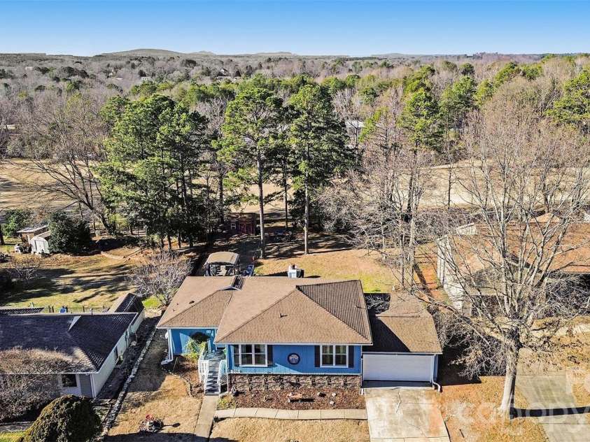 5016 Tara Tea Drive, Fort Mill, SC 29708.  MLS# CAR4372021, YatesRealty ID 13691. 
