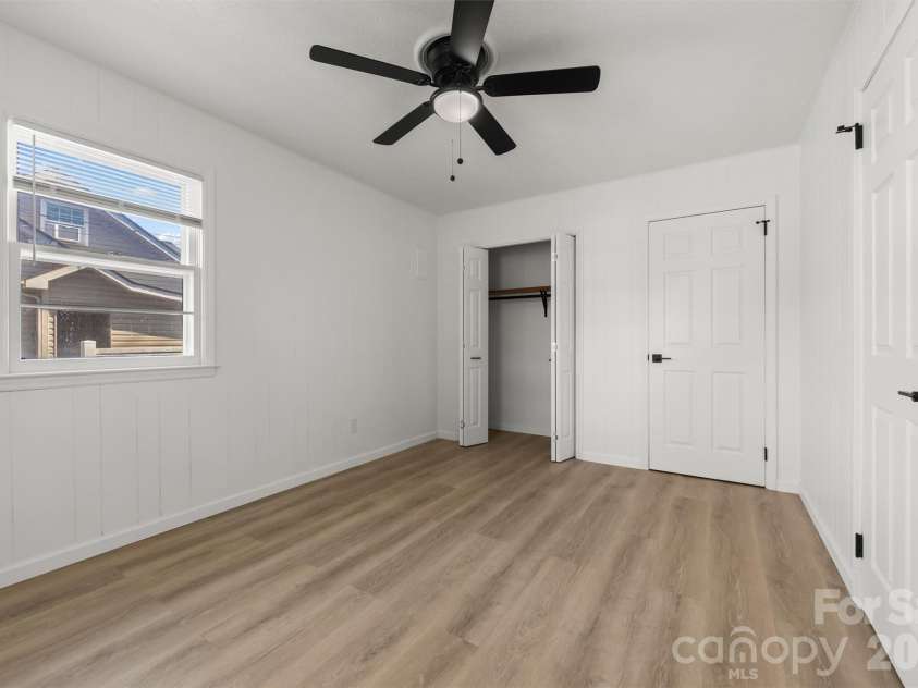 71 Maple Street, Clyde, NC 28721.  MLS# CAR4372606, YatesRealty ID 13692. 