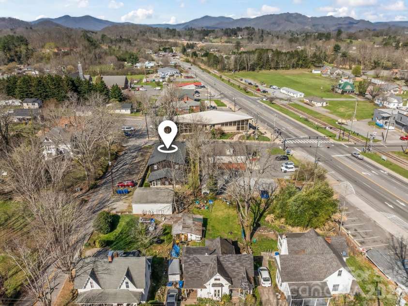 71 Maple Street, Clyde, NC 28721.  MLS# CAR4372606, YatesRealty ID 13692. 