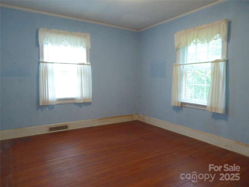 2815 Glendale Road, Charlotte, NC 28209.  MLS# CAR4234414, YatesRealty ID 13694. 2nd Bedroom on the main floor