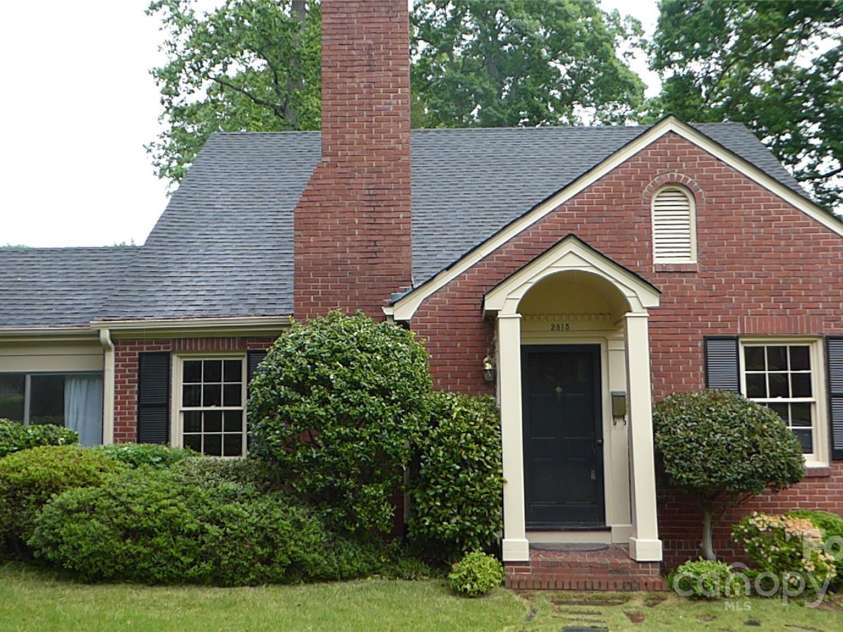 2815 Glendale Road, Charlotte, NC 28209.  MLS# CAR4234414, YatesRealty ID 13694. 