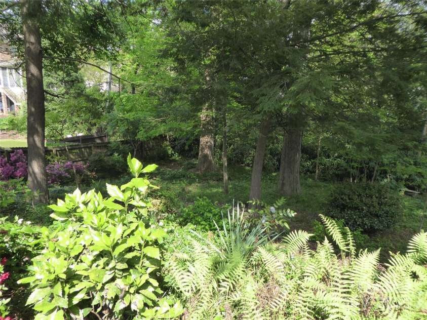2815 Glendale Road, Charlotte, NC 28209.  MLS# CAR4234414, YatesRealty ID 13694. 