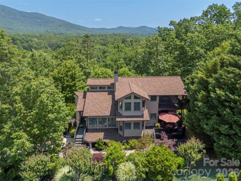 117 Eagles Crest Way, Lake Lure, NC 28746.  MLS# CAR4334986, YatesRealty ID 13695. 