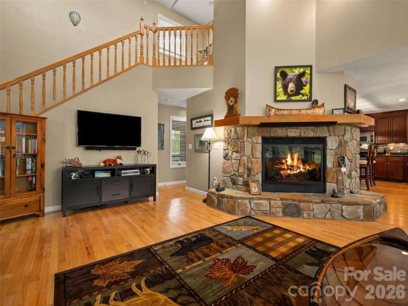 117 Eagles Crest Way, Lake Lure, NC 28746.  MLS# CAR4334986, YatesRealty ID 13695. 