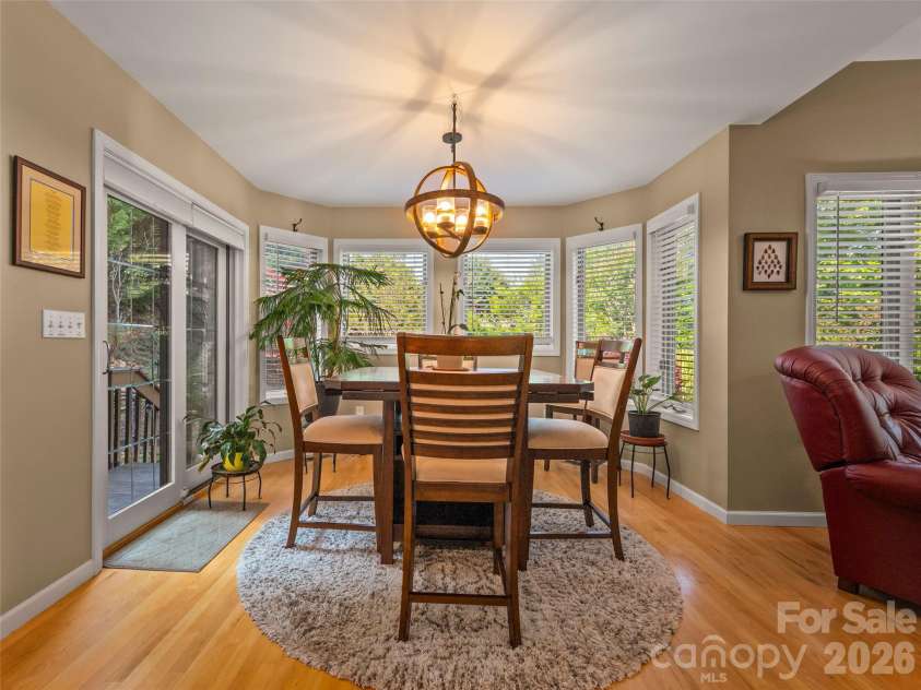 117 Eagles Crest Way, Lake Lure, NC 28746.  MLS# CAR4334986, YatesRealty ID 13695. 