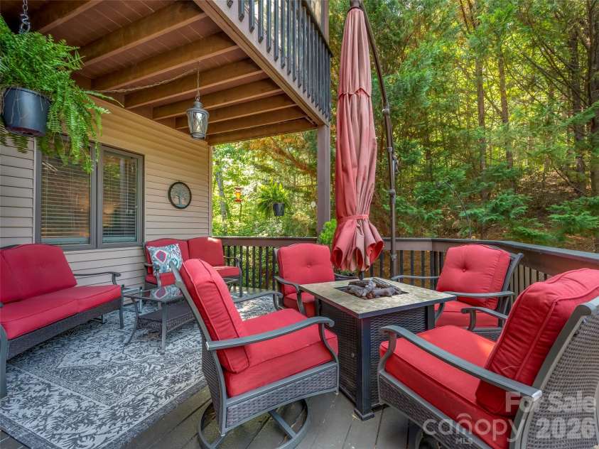 117 Eagles Crest Way, Lake Lure, NC 28746.  MLS# CAR4334986, YatesRealty ID 13695. 