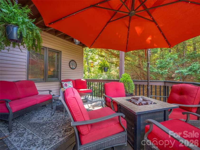 117 Eagles Crest Way, Lake Lure, NC 28746.  MLS# CAR4334986, YatesRealty ID 13695. 