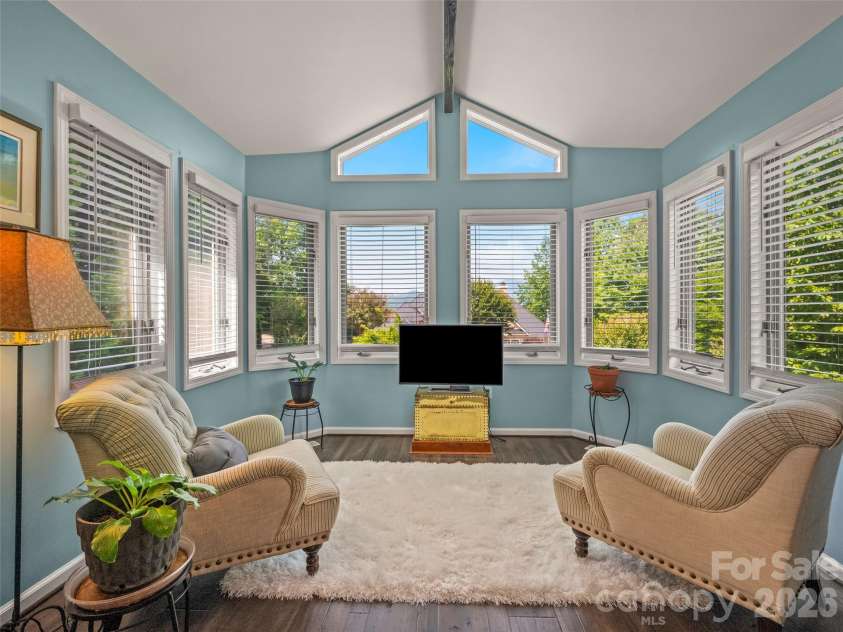 117 Eagles Crest Way, Lake Lure, NC 28746.  MLS# CAR4334986, YatesRealty ID 13695. 