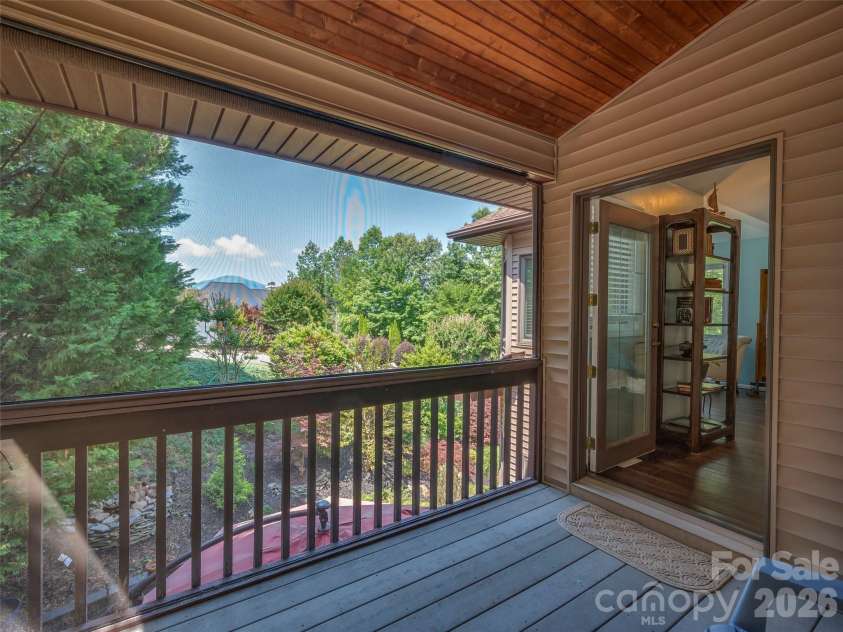 117 Eagles Crest Way, Lake Lure, NC 28746.  MLS# CAR4334986, YatesRealty ID 13695. 