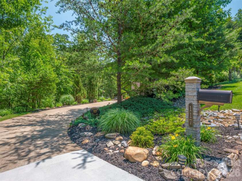 117 Eagles Crest Way, Lake Lure, NC 28746.  MLS# CAR4334986, YatesRealty ID 13695. 
