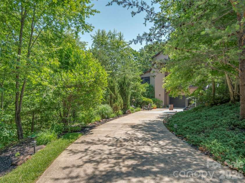 117 Eagles Crest Way, Lake Lure, NC 28746.  MLS# CAR4334986, YatesRealty ID 13695. 