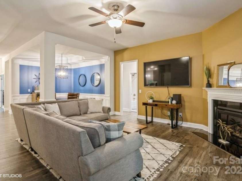 876 Hardin Street, Lancaster, SC 29720.  MLS# CAR4250525, YatesRealty ID 13696. 