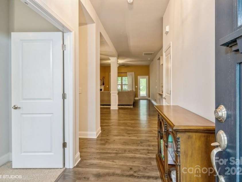 876 Hardin Street, Lancaster, SC 29720.  MLS# CAR4250525, YatesRealty ID 13696. 