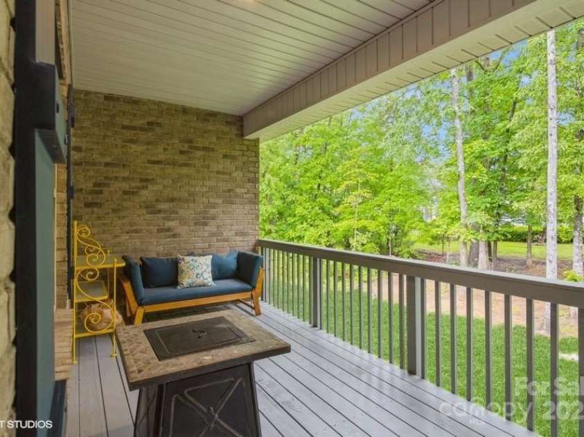 876 Hardin Street, Lancaster, SC 29720.  MLS# CAR4250525, YatesRealty ID 13696. 