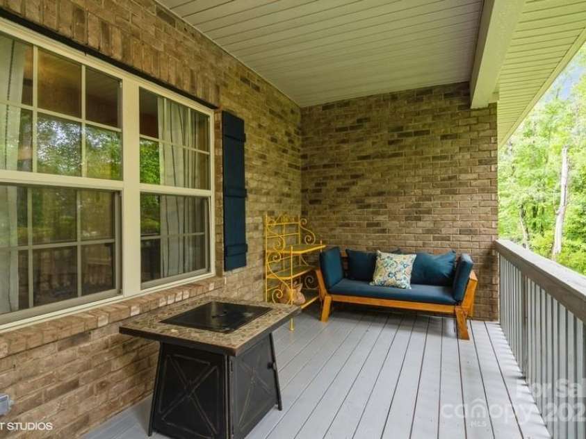 876 Hardin Street, Lancaster, SC 29720.  MLS# CAR4250525, YatesRealty ID 13696. 