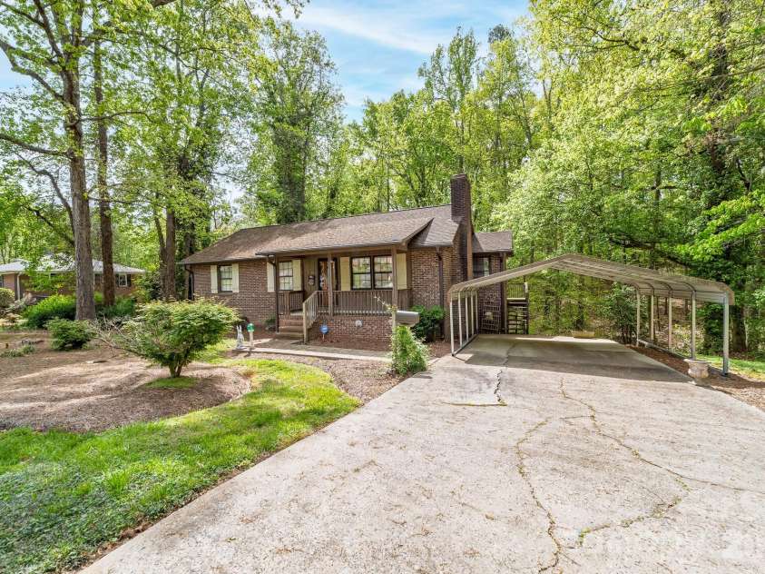 412 Poplar Street, Stanley, NC 28164.  MLS# CAR4363818, YatesRealty ID 13697. 