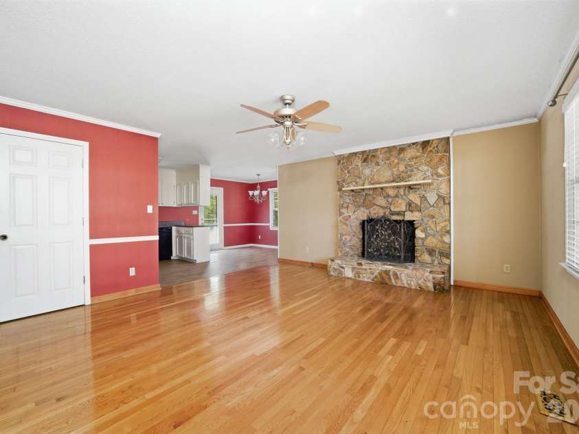 412 Poplar Street, Stanley, NC 28164.  MLS# CAR4363818, YatesRealty ID 13697. 
