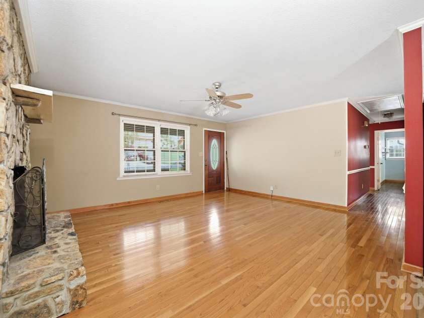 412 Poplar Street, Stanley, NC 28164.  MLS# CAR4363818, YatesRealty ID 13697. 