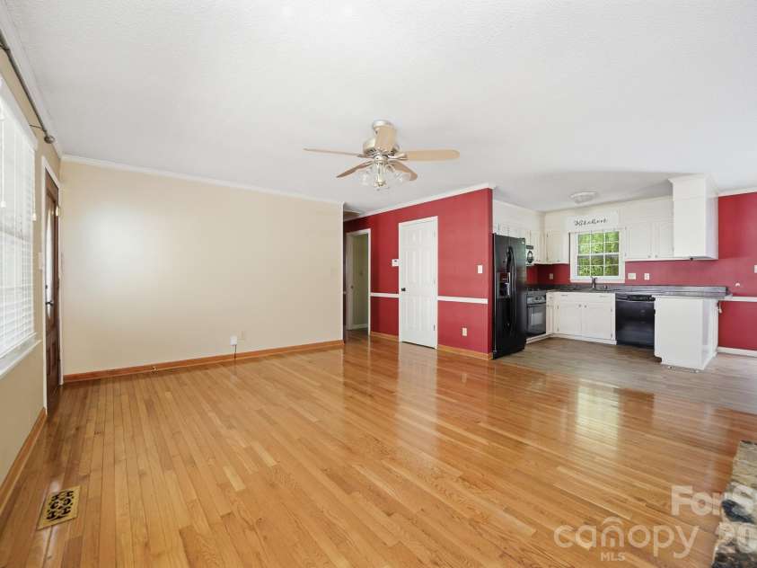 412 Poplar Street, Stanley, NC 28164.  MLS# CAR4363818, YatesRealty ID 13697. 