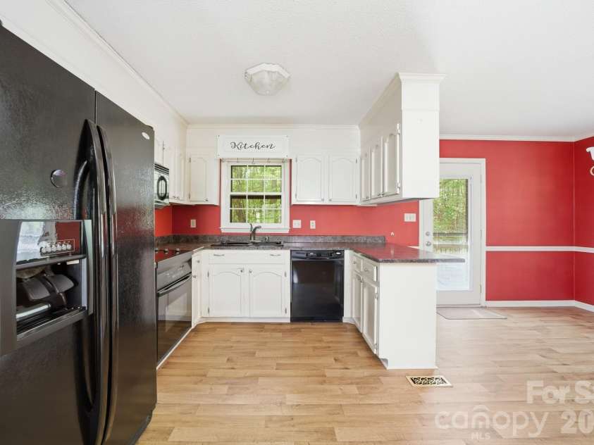 412 Poplar Street, Stanley, NC 28164.  MLS# CAR4363818, YatesRealty ID 13697. 