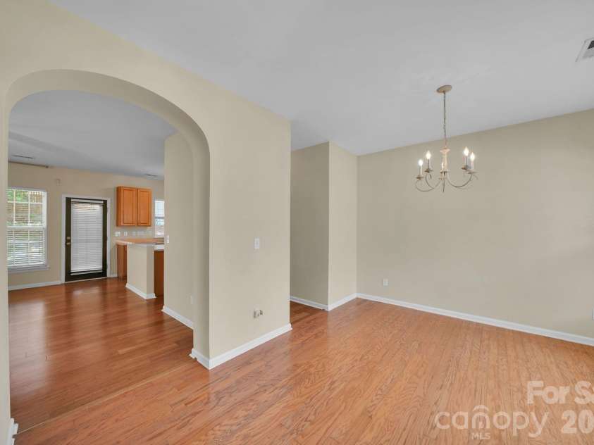 3917 Caliper Place, Fort Mill, SC 29708.  MLS# CAR4370765, YatesRealty ID 13699. Foyer/Dining Room Entry