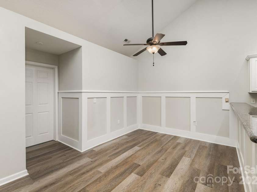 9013 Trellis Pointe Boulevard, Charlotte, NC 28227.  MLS# CAR4254997, YatesRealty ID 13699. 