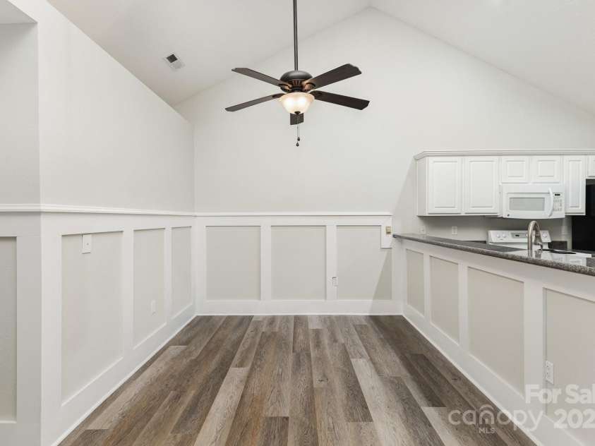9013 Trellis Pointe Boulevard, Charlotte, NC 28227.  MLS# CAR4254997, YatesRealty ID 13699. 