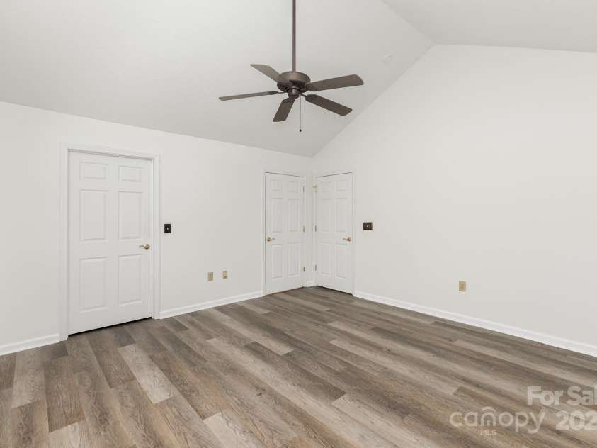 9013 Trellis Pointe Boulevard, Charlotte, NC 28227.  MLS# CAR4254997, YatesRealty ID 13699. 