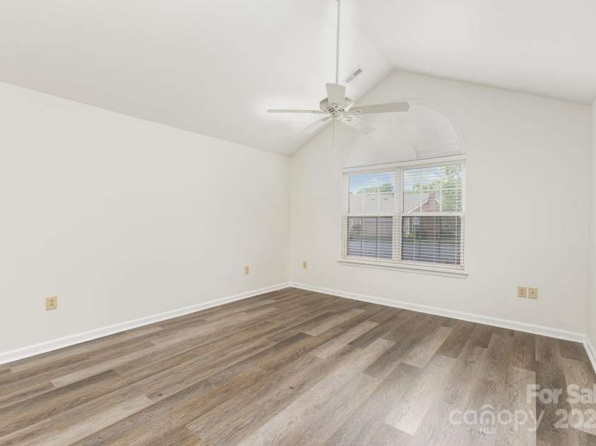 9013 Trellis Pointe Boulevard, Charlotte, NC 28227.  MLS# CAR4254997, YatesRealty ID 13699. 