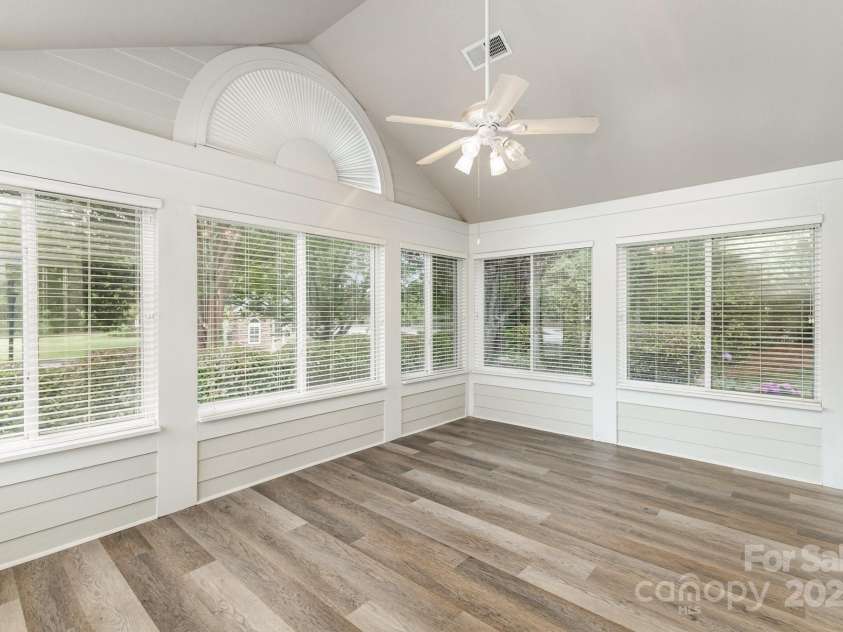9013 Trellis Pointe Boulevard, Charlotte, NC 28227.  MLS# CAR4254997, YatesRealty ID 13699. 