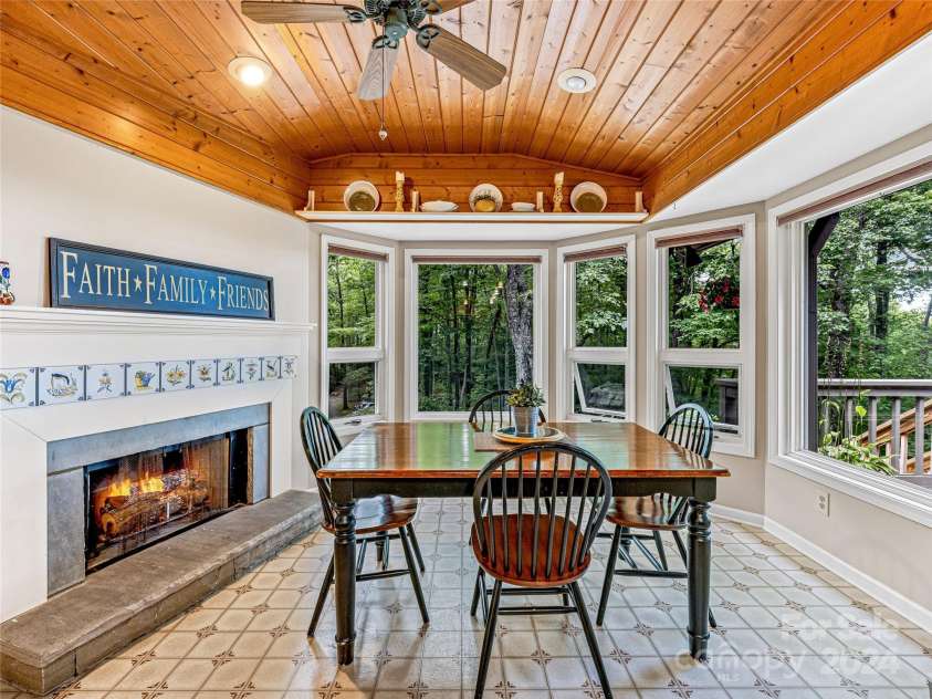 796 Hawk Mountain Road, Lake Toxaway, NC 28747.  MLS# CAR4158515, YatesRealty ID 137. 