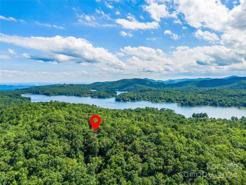 796 Hawk Mountain Road, Lake Toxaway, NC 28747.  MLS# CAR4158515, YatesRealty ID 137. 