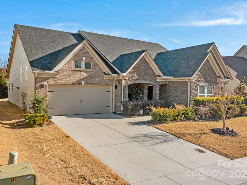 12904 Vermillion Crossing, Huntersville, NC 28078.  MLS# CAR4218955, YatesRealty ID 1370. 