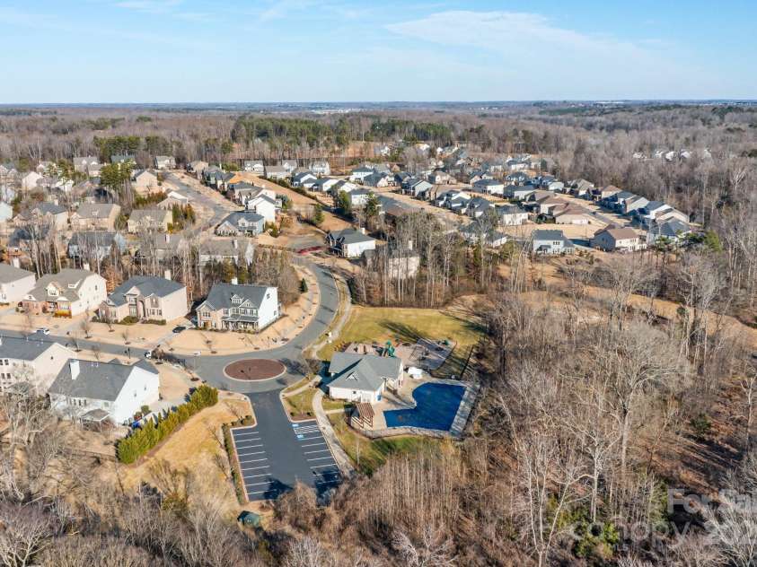 12904 Vermillion Crossing, Huntersville, NC 28078.  MLS# CAR4218955, YatesRealty ID 1370. 