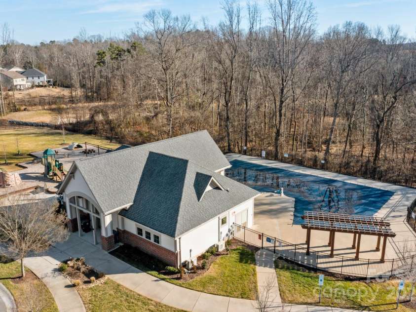 12904 Vermillion Crossing, Huntersville, NC 28078.  MLS# CAR4218955, YatesRealty ID 1370. 