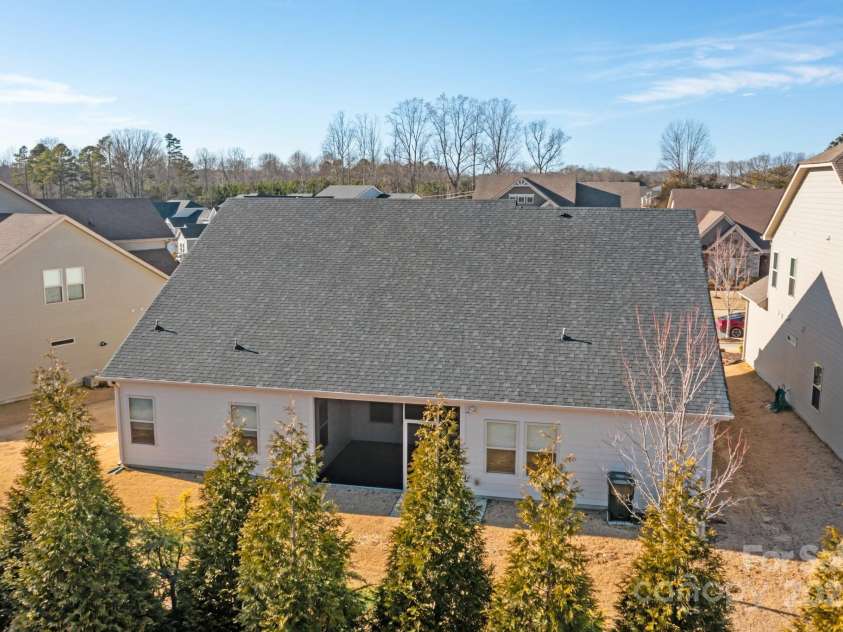 12904 Vermillion Crossing, Huntersville, NC 28078.  MLS# CAR4218955, YatesRealty ID 1370. 