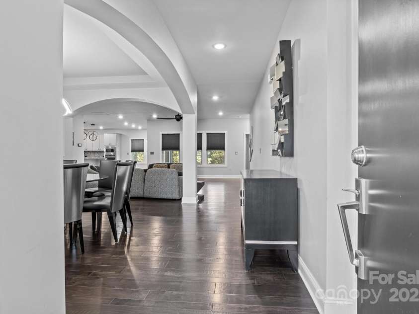 12904 Vermillion Crossing, Huntersville, NC 28078.  MLS# CAR4218955, YatesRealty ID 1370. ENTRY-WAY