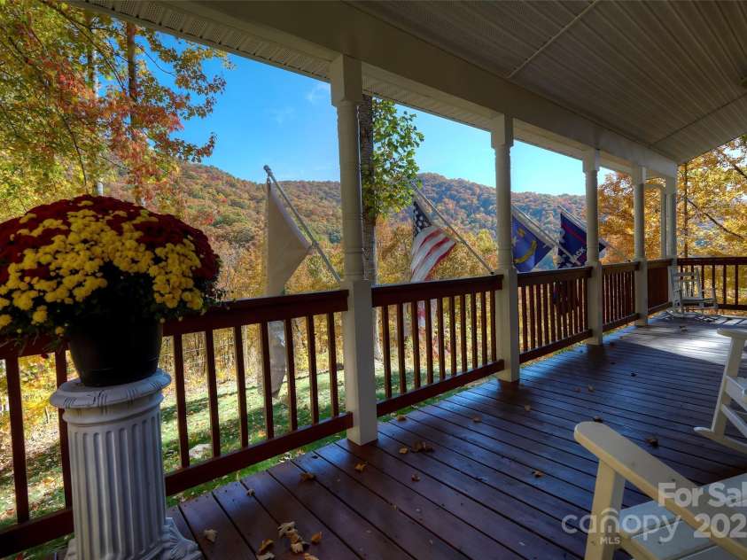 1333 Pigeon Creek Road, Bryson City, NC 28713.  MLS# CAR4300294, YatesRealty ID 1370. 