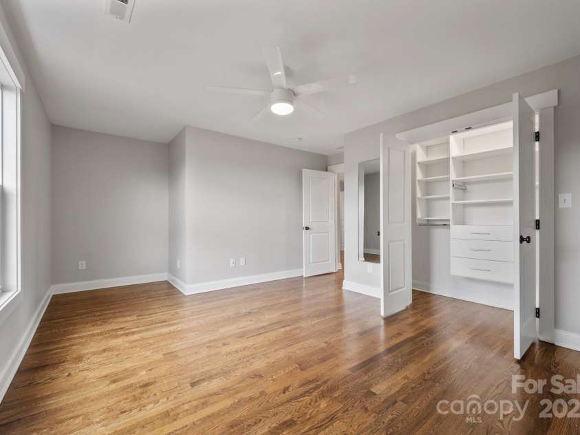 95 Beaver Drive, Asheville, NC 28804.  MLS# CAR4258303, YatesRealty ID 13700. Large Closet in Upstairs Second Bedroom