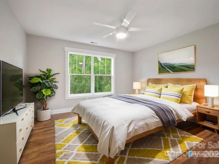 95 Beaver Drive, Asheville, NC 28804.  MLS# CAR4258303, YatesRealty ID 13700. Roomy Third Bedroom - Virtually Staged