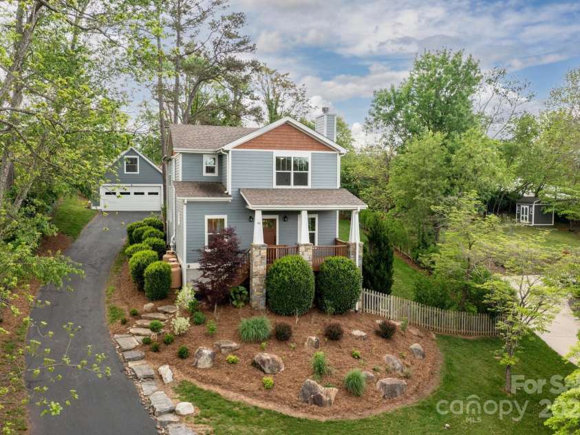 95 Beaver Drive, Asheville, NC 28804.  MLS# CAR4258303, YatesRealty ID 13700. Two Story Home with Detached Garage