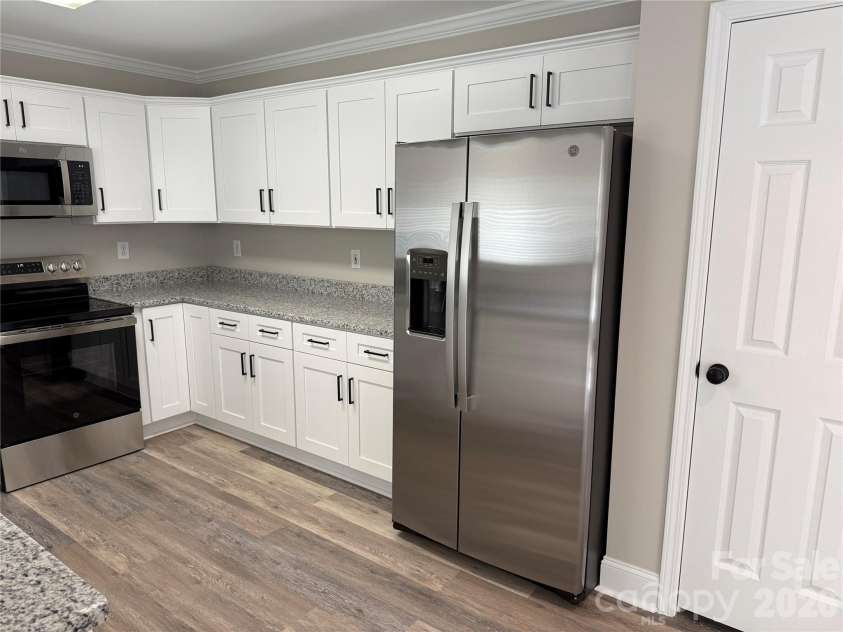 1206 Overhill Road, Salisbury, NC 28144.  MLS# CAR4365276, YatesRealty ID 13702. 
