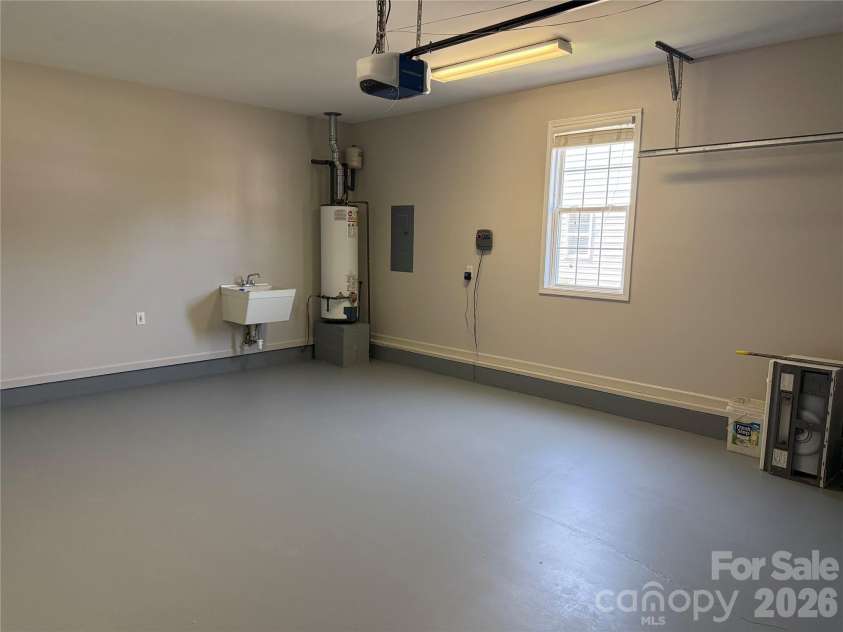 1206 Overhill Road, Salisbury, NC 28144.  MLS# CAR4365276, YatesRealty ID 13702. GARAGE