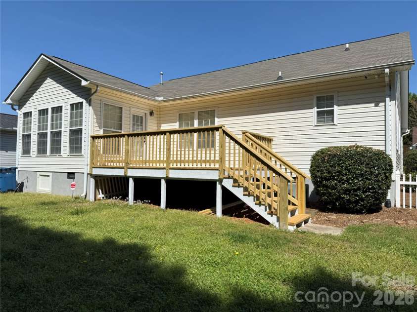 1206 Overhill Road, Salisbury, NC 28144.  MLS# CAR4365276, YatesRealty ID 13702. NEW DECK