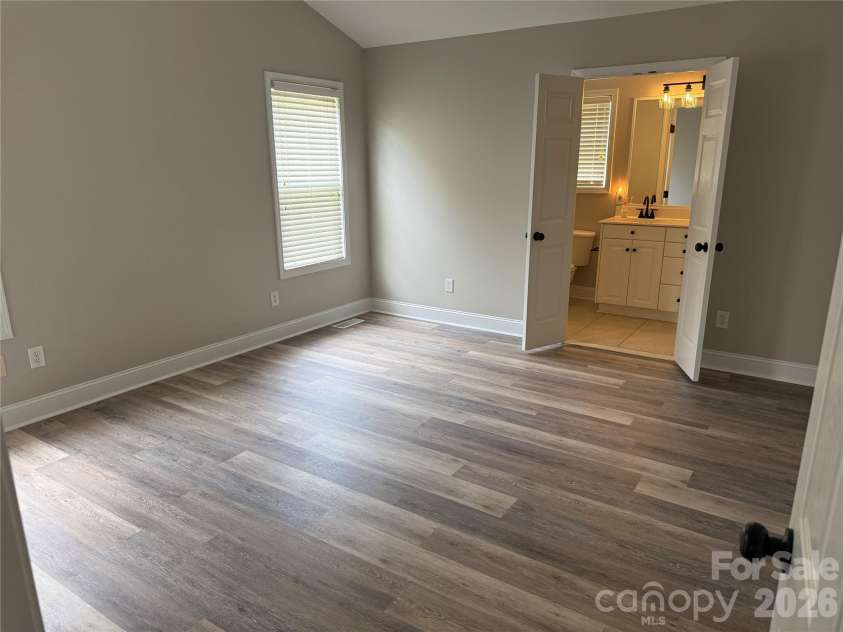 1206 Overhill Road, Salisbury, NC 28144.  MLS# CAR4365276, YatesRealty ID 13702. SPACIOUS OWNERS SUITE 