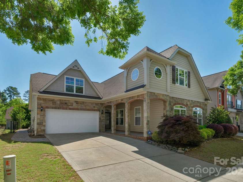 3009 Scottcrest Way, Waxhaw, NC 28173.  MLS# CAR4222104, YatesRealty ID 13704. 