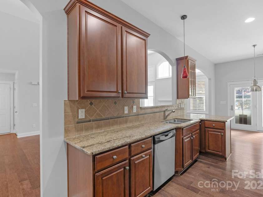 3009 Scottcrest Way, Waxhaw, NC 28173.  MLS# CAR4222104, YatesRealty ID 13704. 