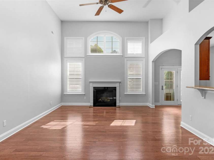 3009 Scottcrest Way, Waxhaw, NC 28173.  MLS# CAR4222104, YatesRealty ID 13704. 