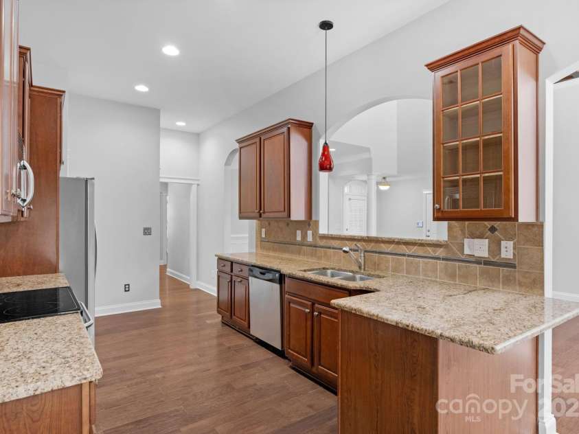 3009 Scottcrest Way, Waxhaw, NC 28173.  MLS# CAR4222104, YatesRealty ID 13704. 